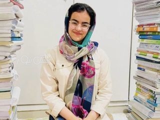 دختر بندرعباسی موفق به کسب رتبه یک کنکور تجربی شد