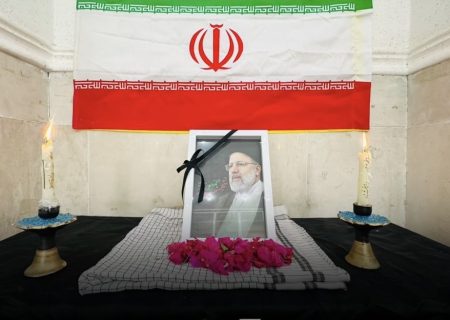 بزرگداشت نخستین سالگرد شهدای خدمت در بستک / شهید رئیسی، رئیس‌ جمهوری خستگی‌ ناپذیر و بی‌ ادعا