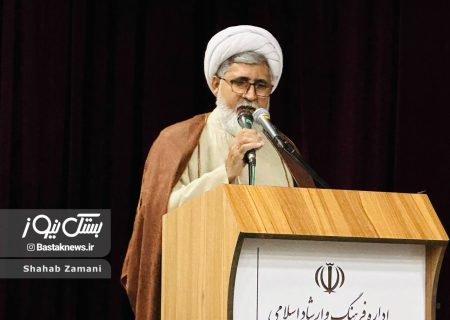 خون شـهدا افشاگر و بیدارگر امت اسلامی است / ملت ایران در برابر زورگویی دشمن کوتاه نمی‌ آید