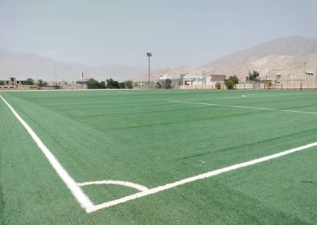 وضعیت نصب چمن جدید ورزشگاه تختی بستک به کجا رسیده‌است؟