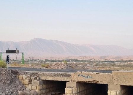 تعویض دال دو دهانه پل محور بستک–لار در محدوده سه‌راهی مردنو در دستور کار راهداری قرار گرفت
