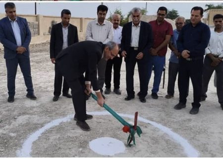 کلنگ زنی دو واحد زیست پزشک در مرکز خدمات جامع سلامت هنگویه