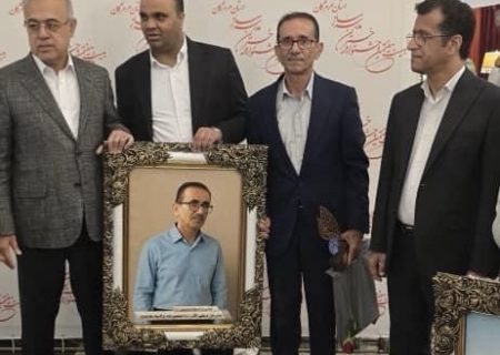 تقدیر از خیر بستکی در بیست‌وهفتمین جشنواره خیرین مدرسه‌ساز هرمزگان