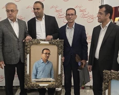 تقدیر از خیر بستکی در بیست‌وهفتمین جشنواره خیرین مدرسه‌ساز هرمزگان