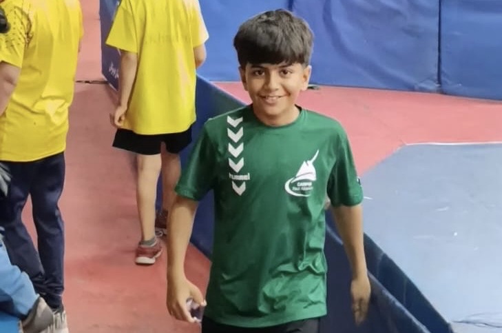 پینگ‌پنگ ‌باز بستکی، در جمع شش بازیکن برتر مسابقات هوپس استان هرمزگان قرار گرفت