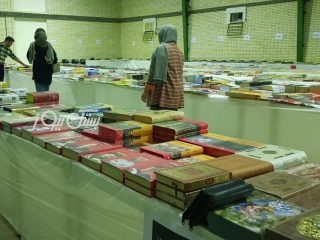 گشایش نمایشگاه کتاب در شهر بستک