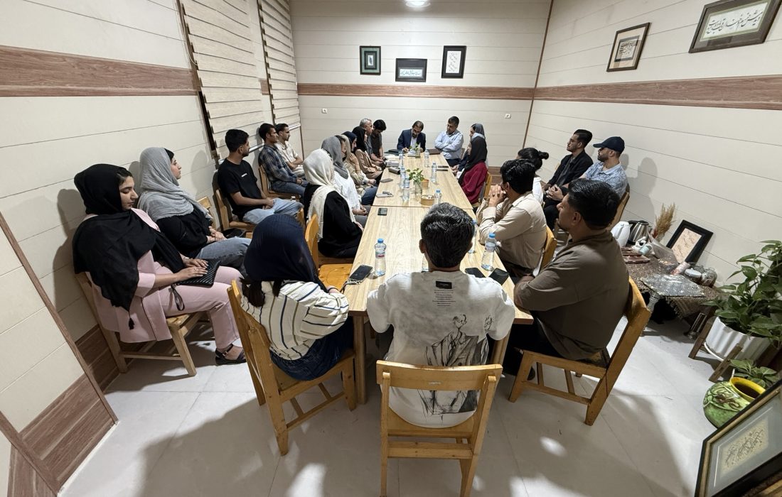 نشست هم‌اندیشی عکاسان و تصویربرداران شهرستان بستک