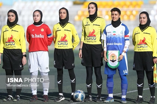 افتخارآفرینی آناهیتا مظفری در عرصه ملی داوری فوتبال بانوان