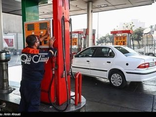 بلاخره دولت تکلیف بنزین را روشن کرد/ نرخ سوم بنزین از نیمه دوم آذرماه ۵۰۰۰ تومان می‌شود