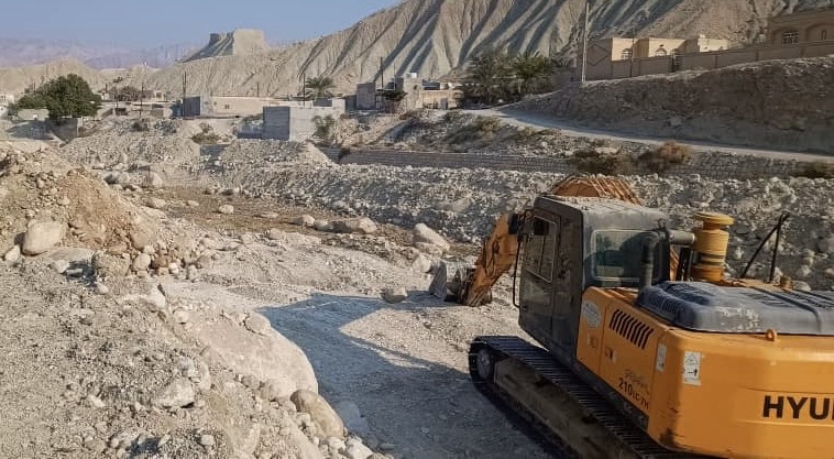 لایروبی بیش از ۵۰ کیلومتر از رودخانه‌ های شهرستان بستک برای کاهش خطر سیلاب