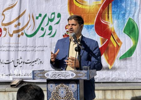 ۹ دی تجلی اتحاد مقدس ملت ایران است / دشمن در شکستن وحدت ناکام ماند