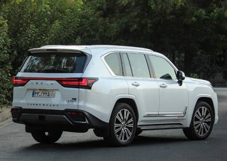 لکسوس ۲۵ میلیاردی قاچاق در بستک راهی پارکینگ شد