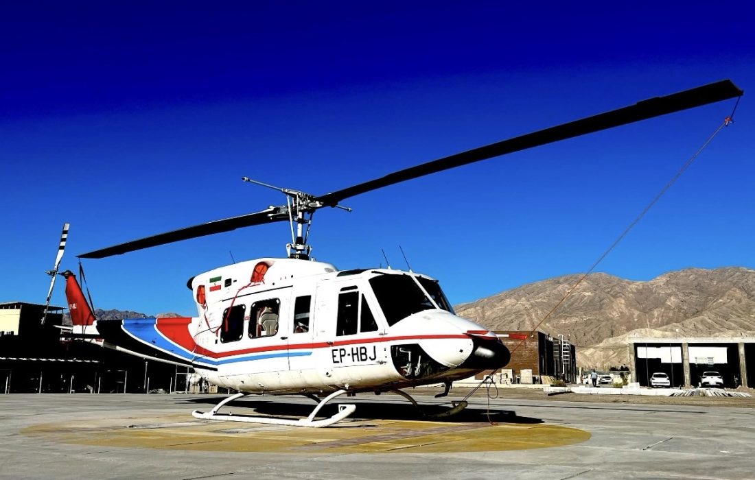 انتقال اورژانسی بیمار ۴۵ ساله با بالگرد اورژانس هوایی بستک