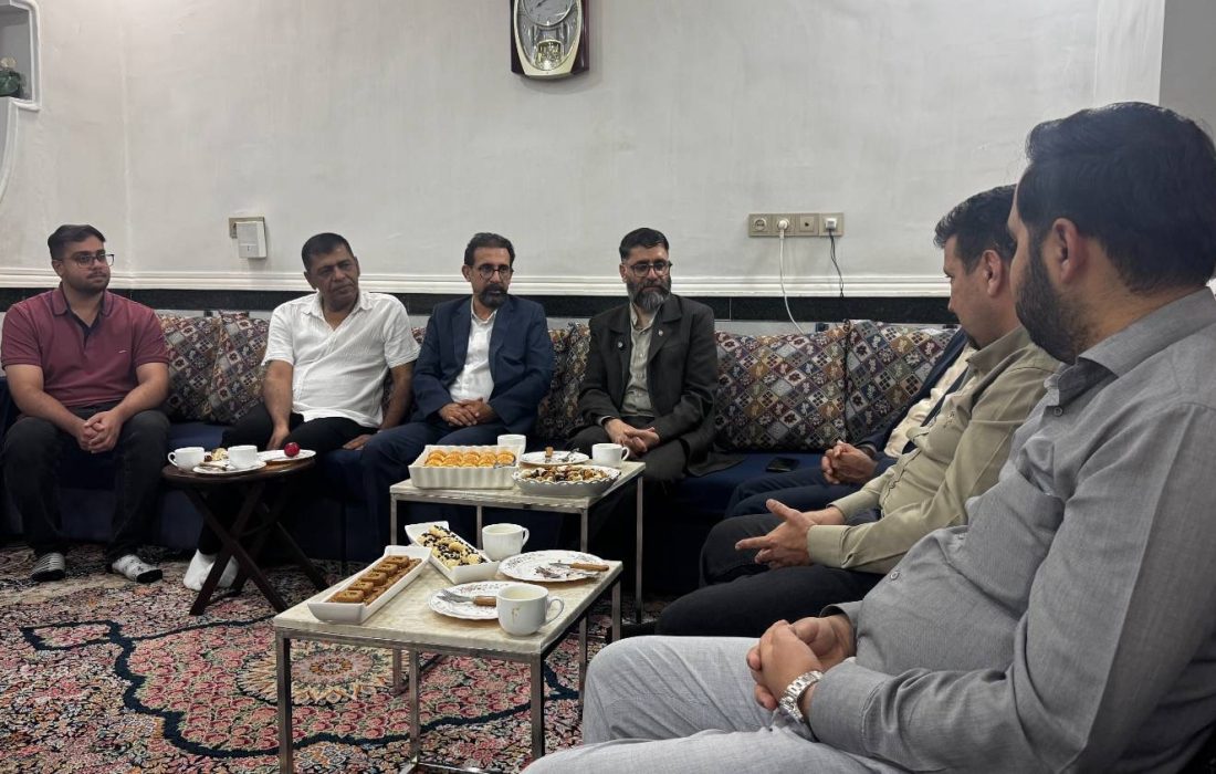 حضور مشاور مدیرعامل صندوق اعتباری هنر در شهرستان بستک