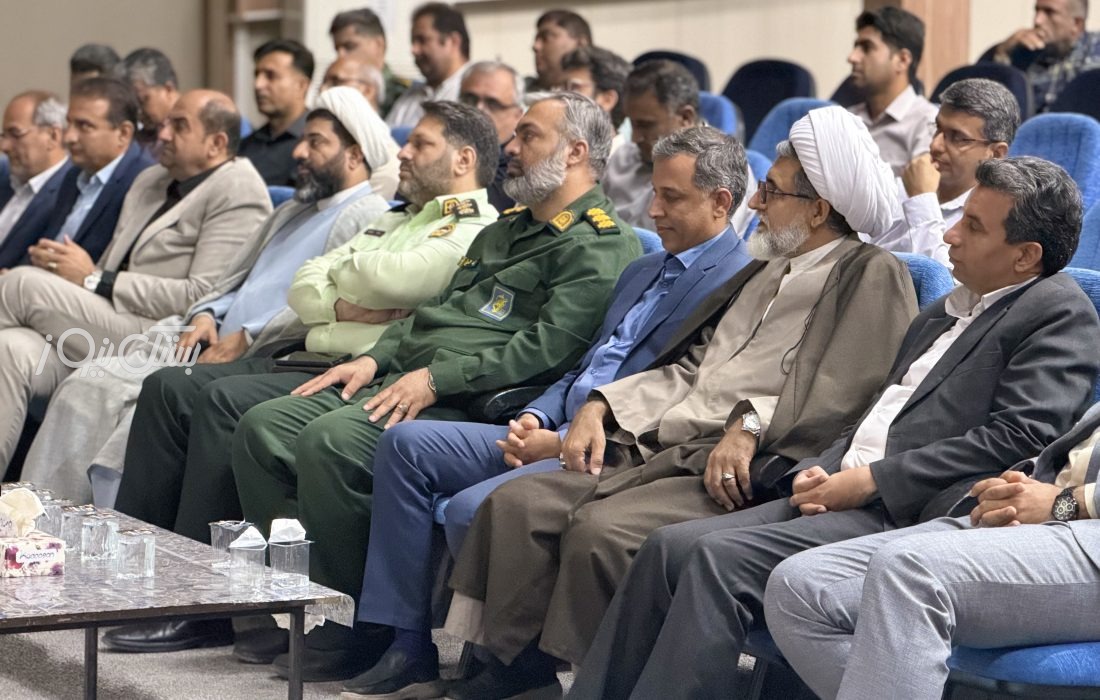 آیین تجلیل از مدیران و کارمندان نمونه شهرستان بستک در هفته دولت
