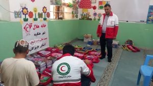 اهداء ۵۰۰ پکیچ وسایل مدرسه به ارزش یک میلیارد تومان به دانش آموزان نیازمند شهرستان بستک