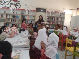 دانش‌آموزان کلاس اولی دبستان دانا مهمان کانون پرورش فکری شدند