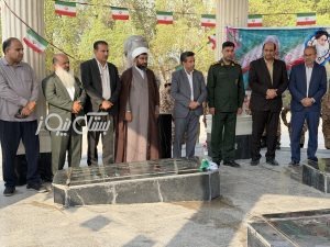 آغاز هفته دفاع مقدس در بستک با غبارروبی قبور شهدا و رژه موتوری