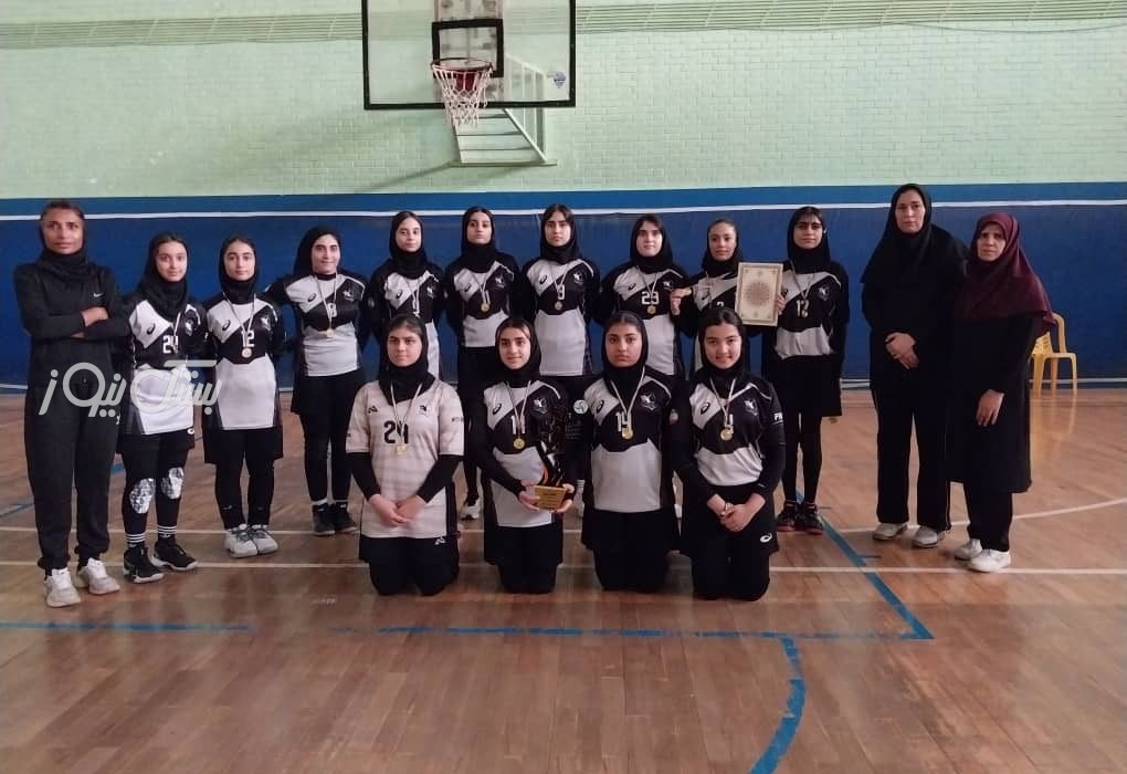 تیم منتخب اوج قشم و همیاری شهرداری بستک قهرمان والیبال زیر ۱۵ سال دختران هرمزگان شد